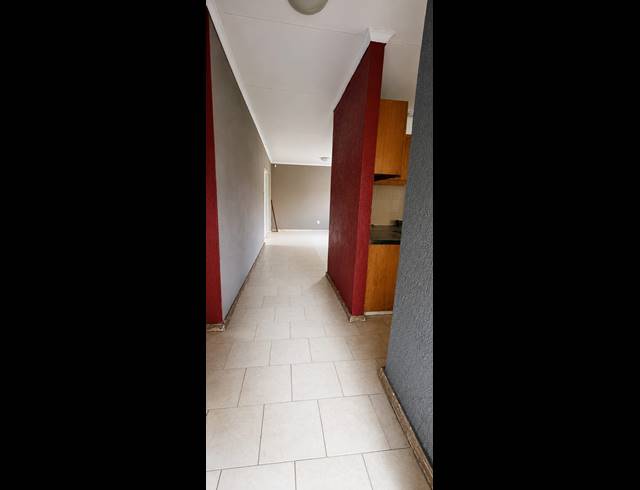2 BEDROOM HOUSE FOR SALE IN FLORA PARK